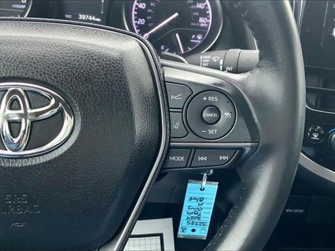 Used 2024 Toyota Camry SE image 19