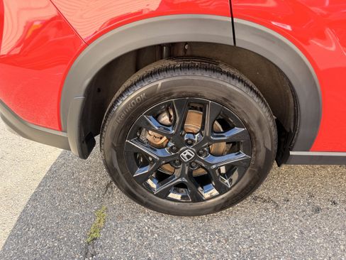 Certified 2025 Honda HR-V Sport image 9