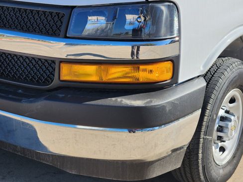 New 2024 Chevrolet Express 2500 w/ Driver Convenience Package image 15