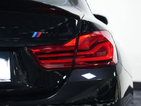 Used 2019 BMW M4 Coupe w/ Competition Package image 17