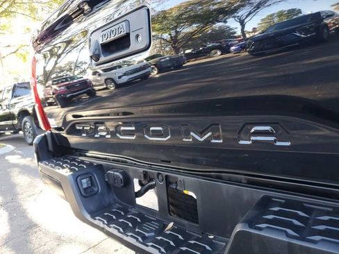 Used 2022 Toyota Tacoma SR5 image 7