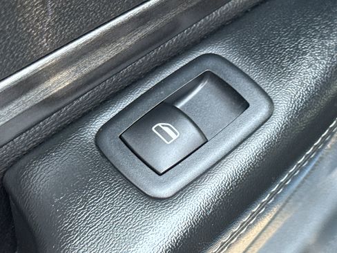 Used 2024 Dodge Durango SXT AWD/4WD image 31
