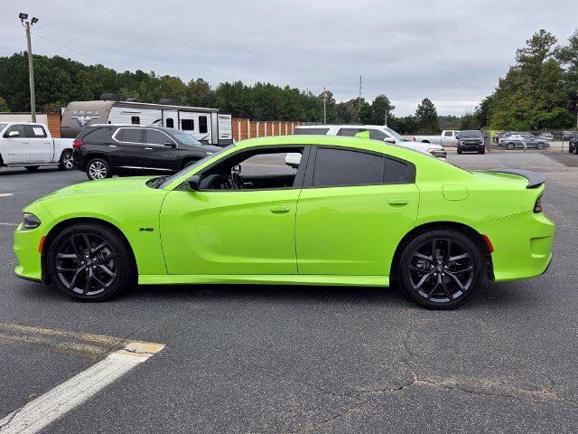 Used 2023 Dodge Charger R/T w/ Blacktop Package RWD image 4