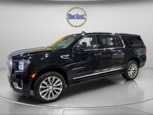 Used 2022 GMC Yukon XL Denali image 1
