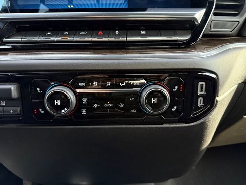 Used 2023 Chevrolet Silverado 1500 RST image 29