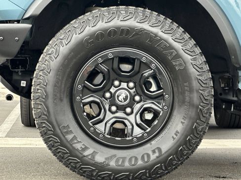 Certified 2022 Ford Bronco Wildtrak AWD/4WD image 26