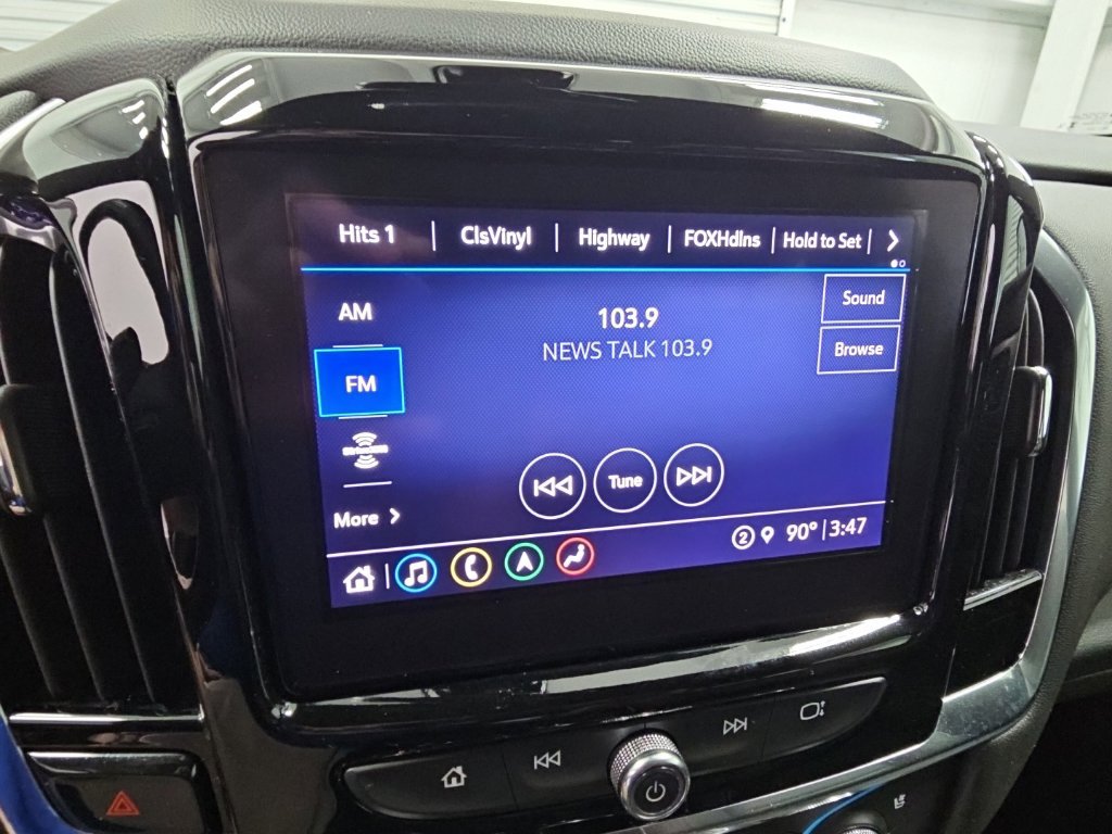 Used 2023 Chevrolet Traverse Premier FWD image 15