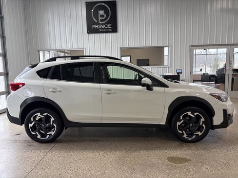 Used 2023 Subaru Crosstrek 2.5i Limited w/ Moonroof Package image 5