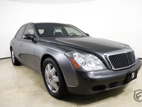 Used 2004 Maybach 57 image 2