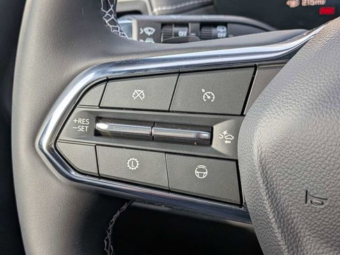 New 2026 Chevrolet Traverse LT image 23