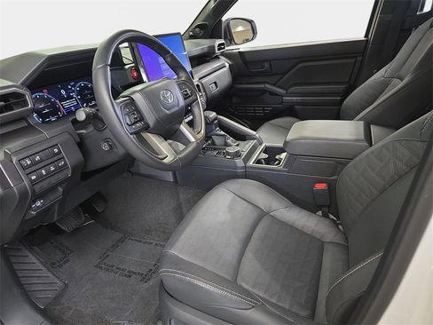 Used 2025 Toyota 4Runner TRD Off-Road Premium w/ Tow Technology Package image 19