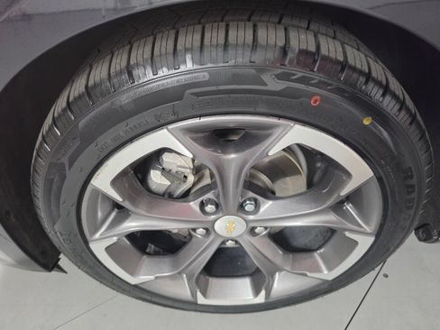 Used 2022 Chevrolet Malibu LT FWD image 9