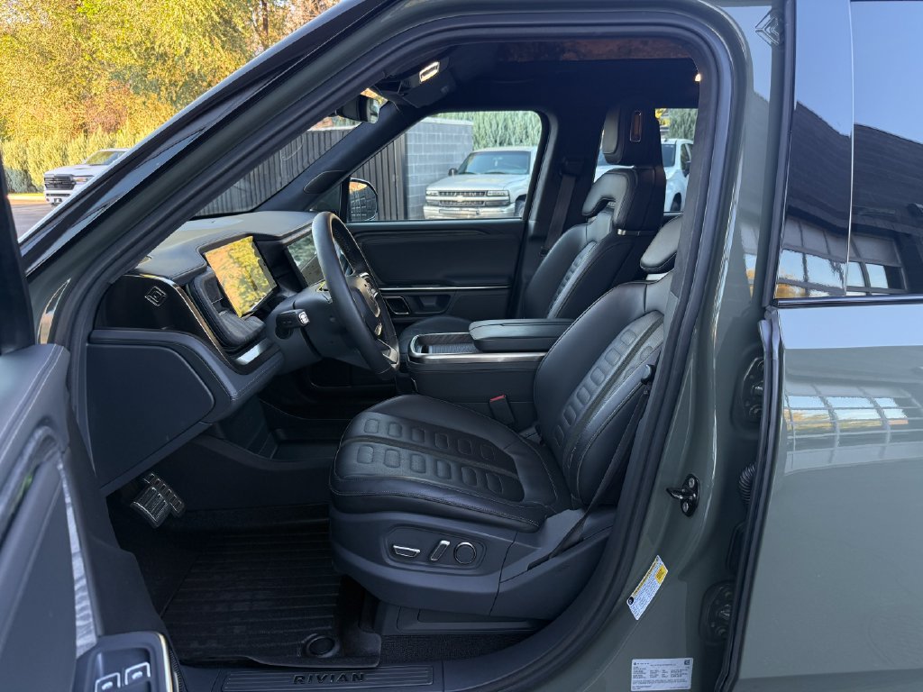 Used 2022 Rivian R1S Launch Edition Quad AWD/4WD image 19