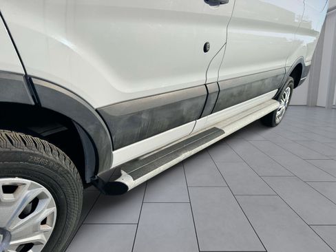 Used 2025 Ford Transit 250 Low Roof w/ Exterior Upgrade Package RWD image 13