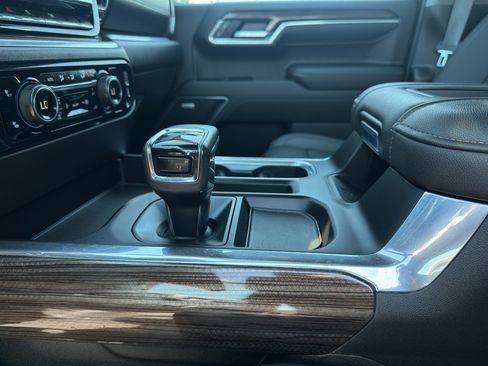 Used 2022 Chevrolet Silverado 1500 RST AWD/4WD image 27
