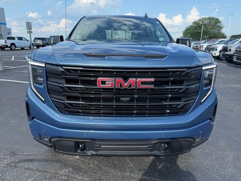 Used 2026 GMC Sierra 1500 Elevation w/ Elevation Premium Package AWD/4WD image 8