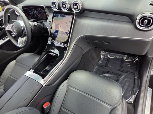 Certified 2025 Mercedes-Benz GLC 300 4MATIC image 20