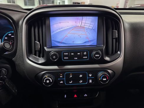 Used 2016 Chevrolet Colorado LT w/ LT Convenience Package image 20