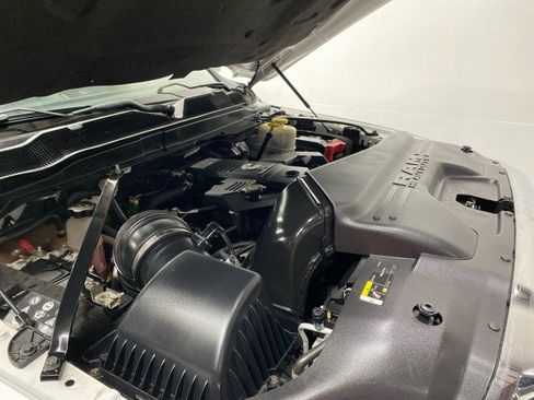 Used 2021 RAM 5500 Tradesman w/ Chrome Appearance Group image 42