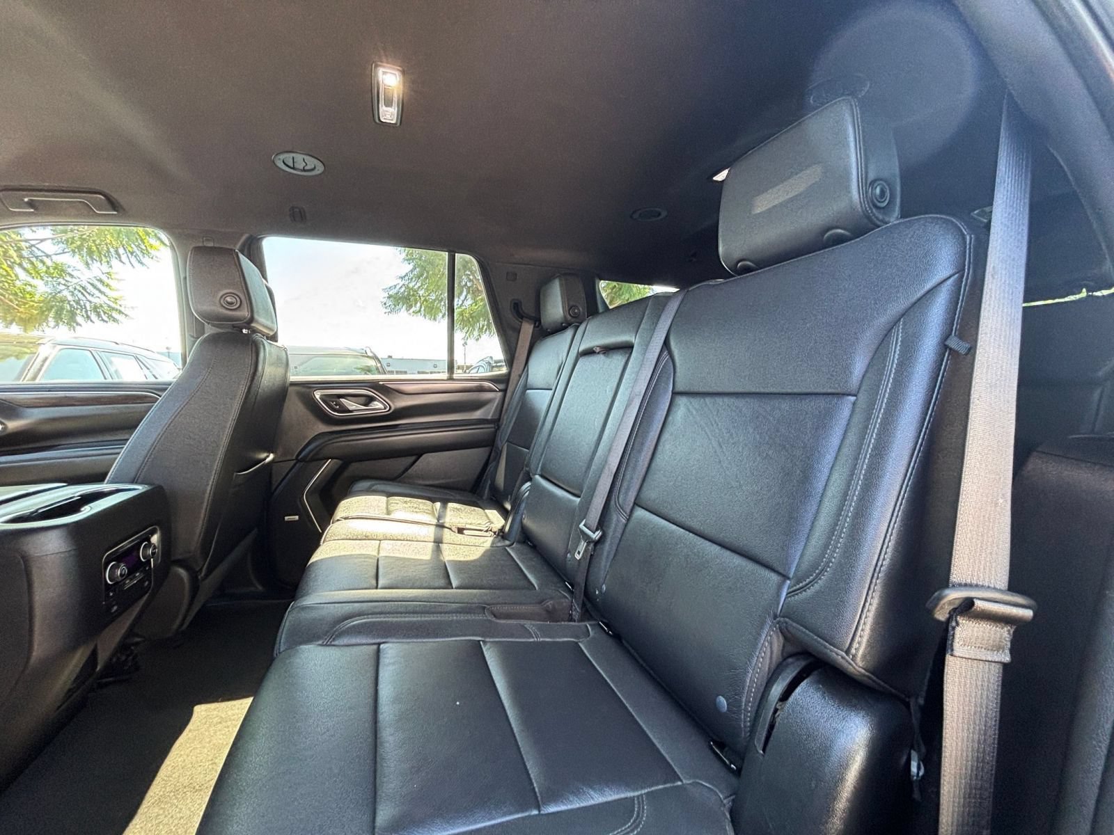 Used 2024 Chevrolet Tahoe LT w/ Luxury Package RWD image 27