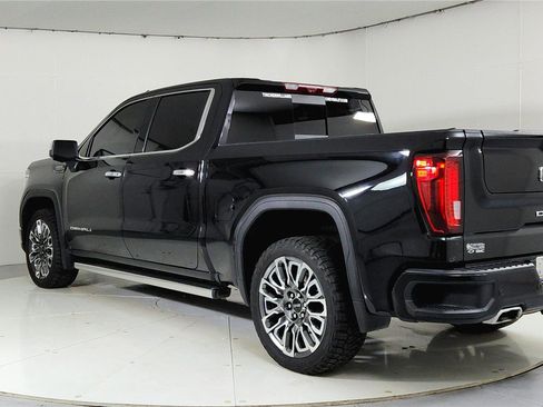 Used 2023 GMC Sierra 1500 Denali Ultimate AWD/4WD image 4