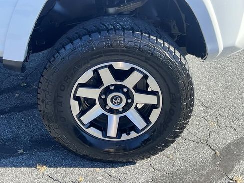 Used 2023 Toyota 4Runner TRD Off-Road Premium image 12