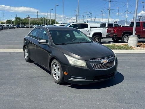 Used 2012 Chevrolet Cruze LS w/ Connectivity Package FWD image 5
