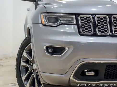 Used 2018 Jeep Grand Cherokee Overland image 6