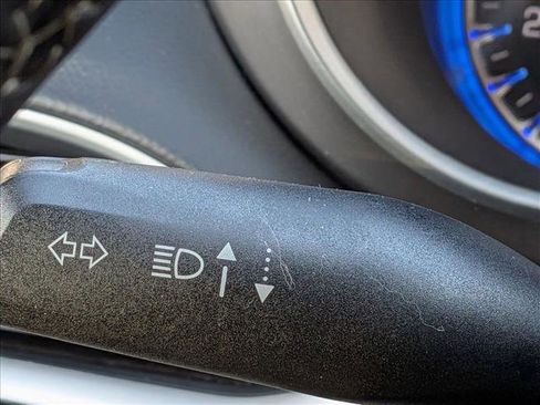 Used 2022 Chrysler Pacifica Touring-L image 12