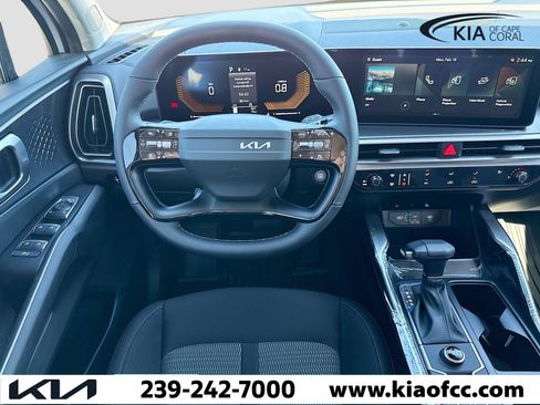 New 2026 Kia Sorento LX FWD image 16