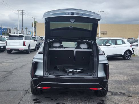 Used 2024 Cadillac Lyriq Sport AWD/4WD image 6