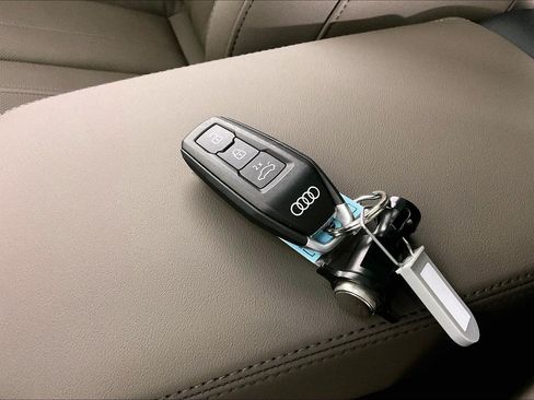 Used 2025 Audi Q5 Premium Plus AWD/4WD image 27