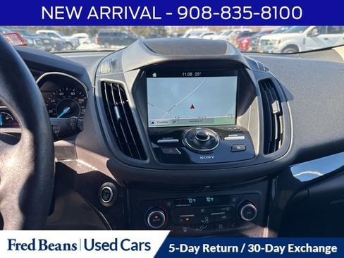 Used 2019 Ford Escape Titanium image 13