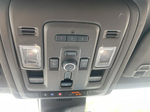 Certified 2023 GMC Yukon XL SLT w/ SLT Luxury Package RWD image 26