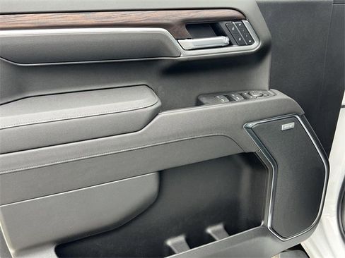 New 2026 GMC Sierra 1500 SLT w/ SLT Premium Plus Package image 9