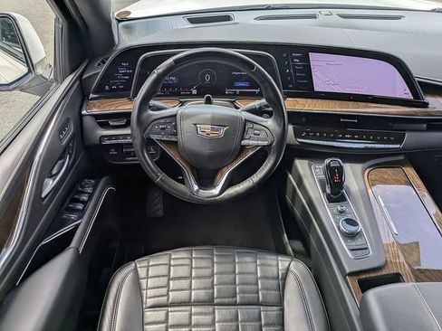 Certified 2023 Cadillac Escalade ESV Sport Platinum w/ LPO, Floor Liner Package AWD/4WD image 16