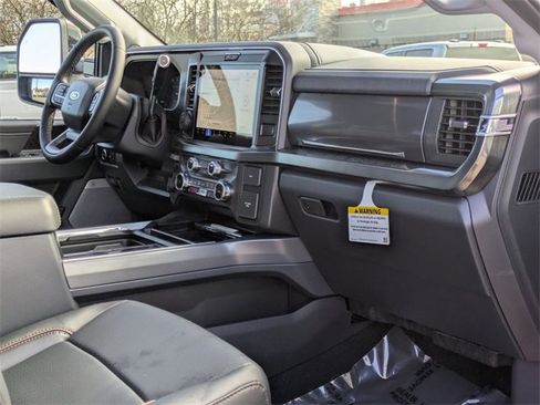 New 2025 Ford F250 Lariat w/ Lariat Ultimate Package image 41