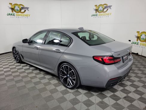 Used 2022 BMW M550i xDrive w/ Dynamic Handling Package AWD/4WD image 5