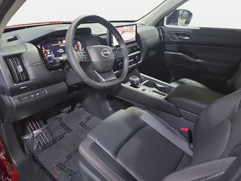 New 2026 Nissan Pathfinder SL w/ Cargo Package FWD image 16