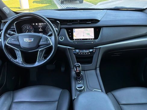 Used 2023 Cadillac XT5 Premium Luxury w/ Technology Package AWD/4WD image 22
