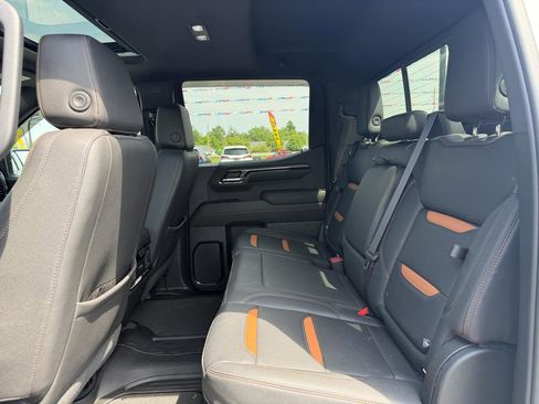 Used 2023 GMC Sierra 1500 AT4 w/ AT4 Preferred Package AWD/4WD image 19