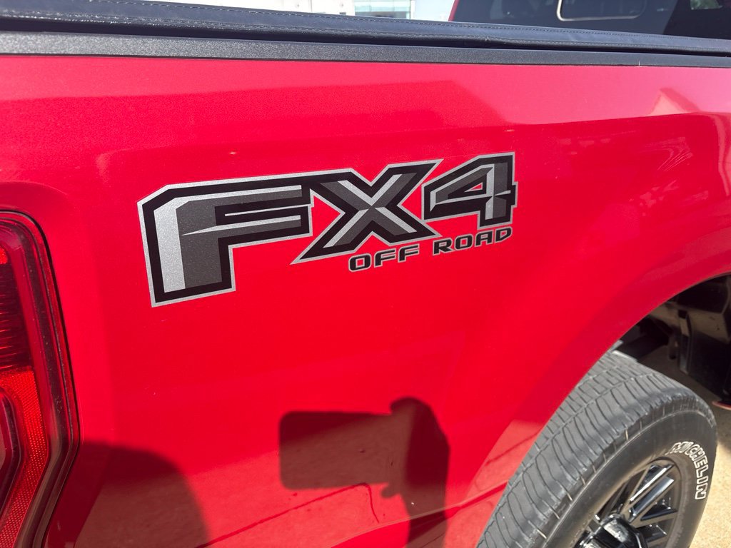 Used 2022 Ford F250 Lariat w/ Black Appearance Package AWD/4WD image 4