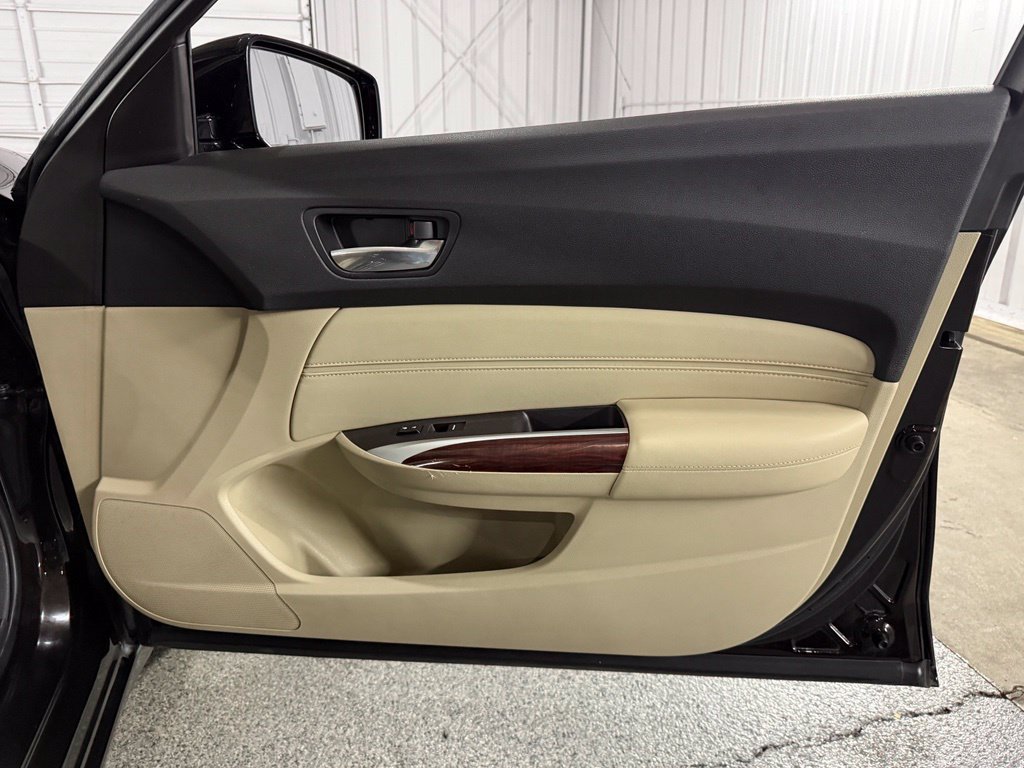 Used 2015 Acura TLX FWD image 30