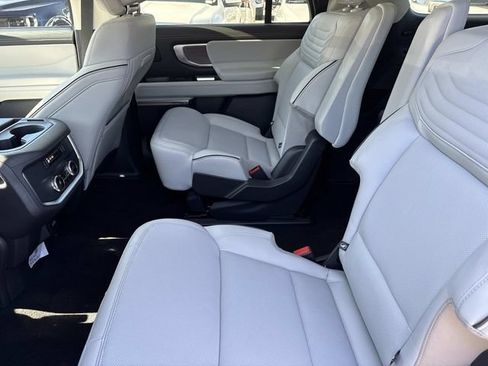 New 2026 Ford Expedition Max Platinum w/ Platinum Ultimate Package AWD/4WD image 19