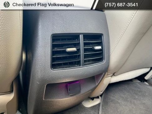 Used 2013 Ford Edge Limited w/ Driver Entry Pkg image 25