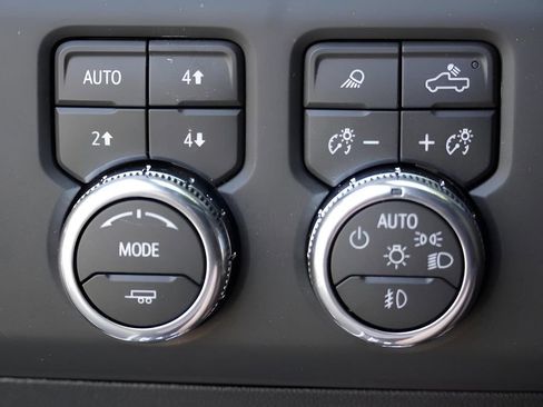 New 2026 GMC Sierra 2500 AT4 w/ AT4 Premium Plus Package image 23