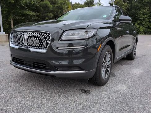 Used 2023 Lincoln Nautilus FWD w/ Premium Package image 8