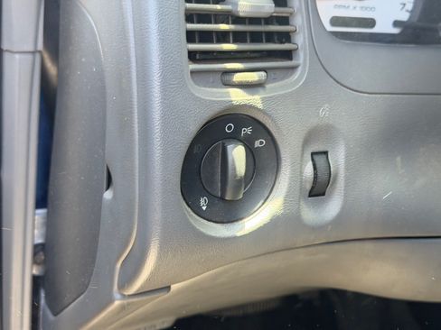 Used 2010 Ford Ranger XLT RWD image 9