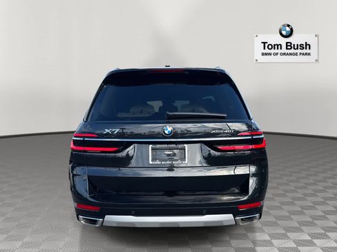 Used 2023 BMW X7 xDrive40i w/ Executive Package image 4