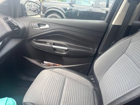 Used 2019 Ford Escape SE AWD/4WD image 15